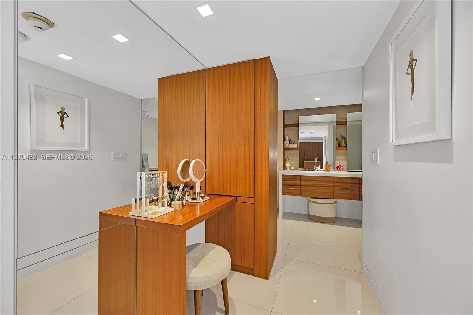 199 Ocean Lane Dr #401, Key Biscayne FL 33149