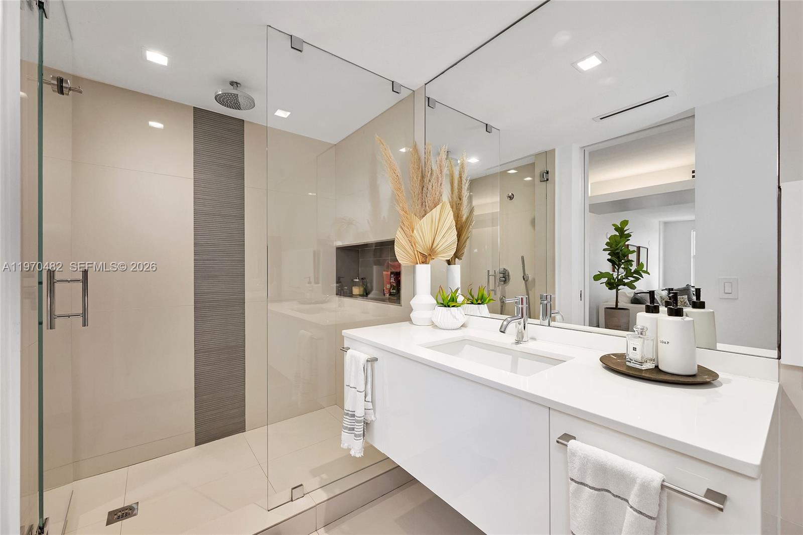 199 Ocean Lane Dr #401, Key Biscayne FL 33149