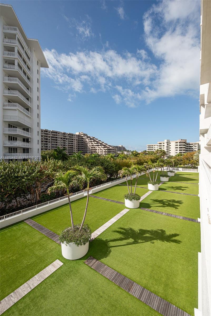 199 Ocean Lane Dr #401, Key Biscayne FL 33149
