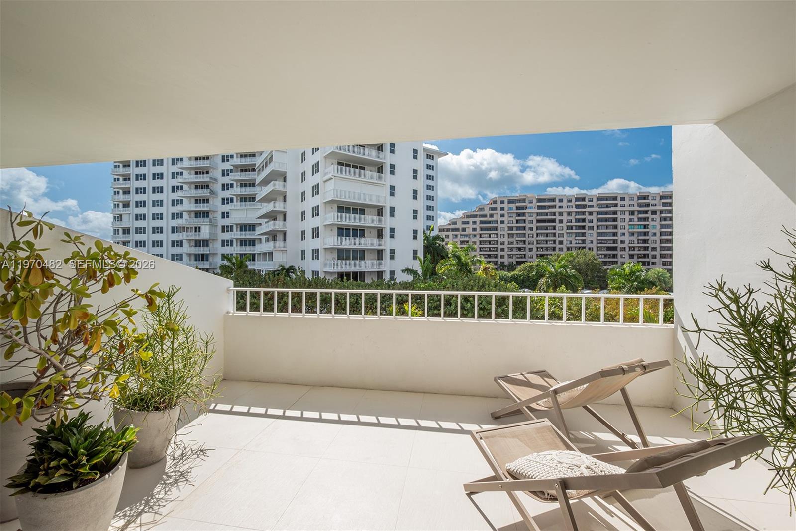 199 Ocean Lane Dr #401, Key Biscayne FL 33149