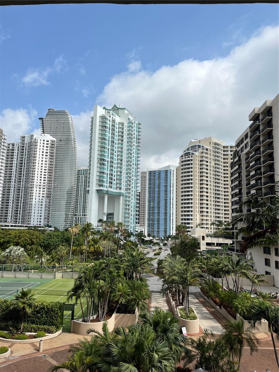520 Brickell Key Dr #A610, Miami FL 33131