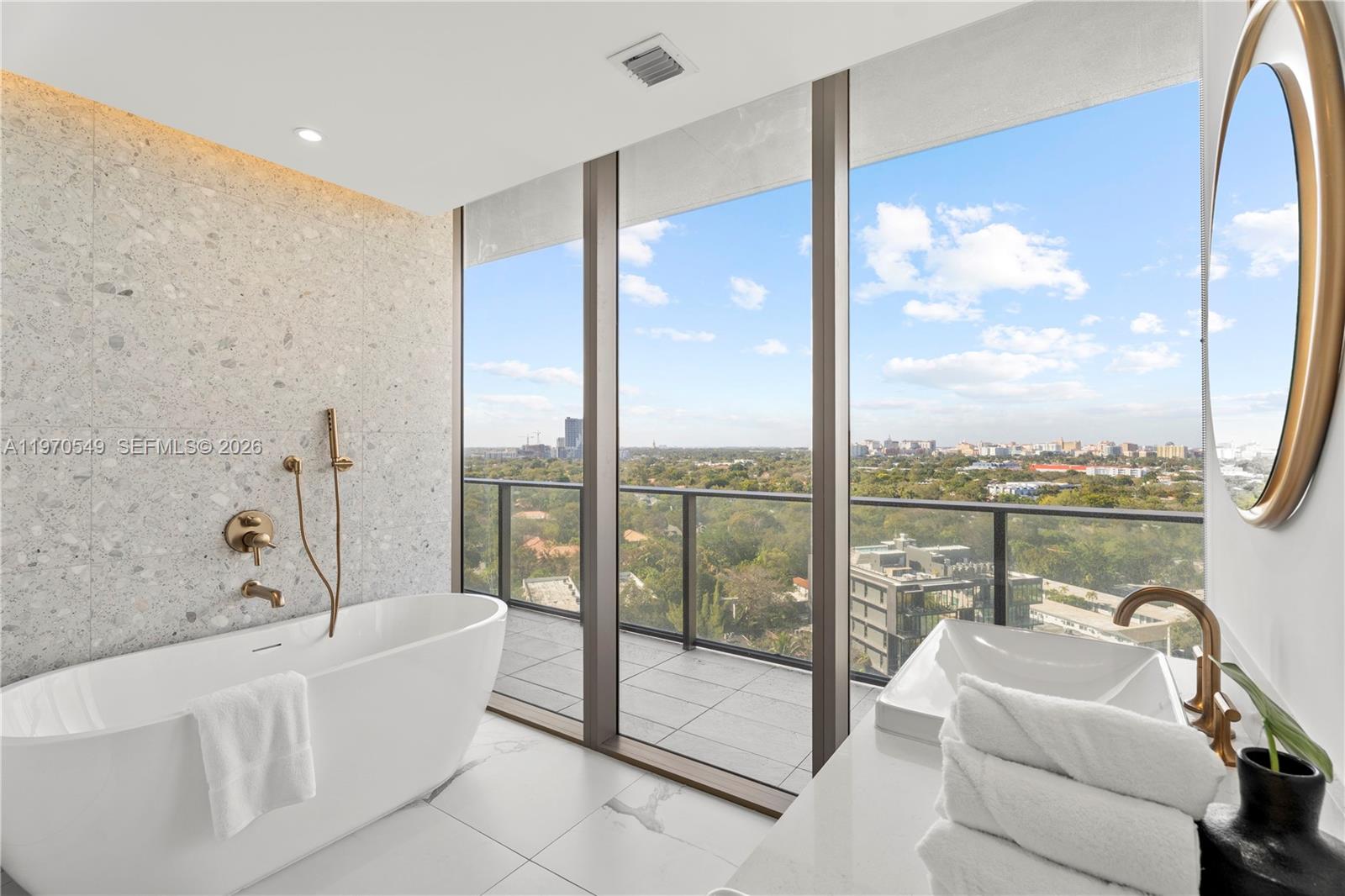 2678 Tigertail Ave #1202, Miami FL 33133