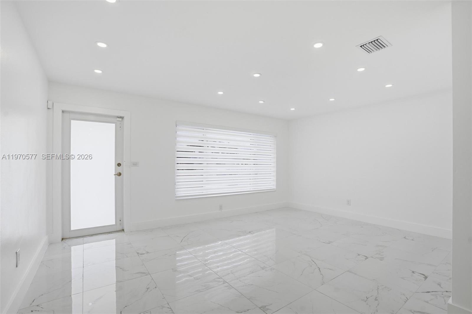 5521 SW 104th Ave, Miami FL 33165