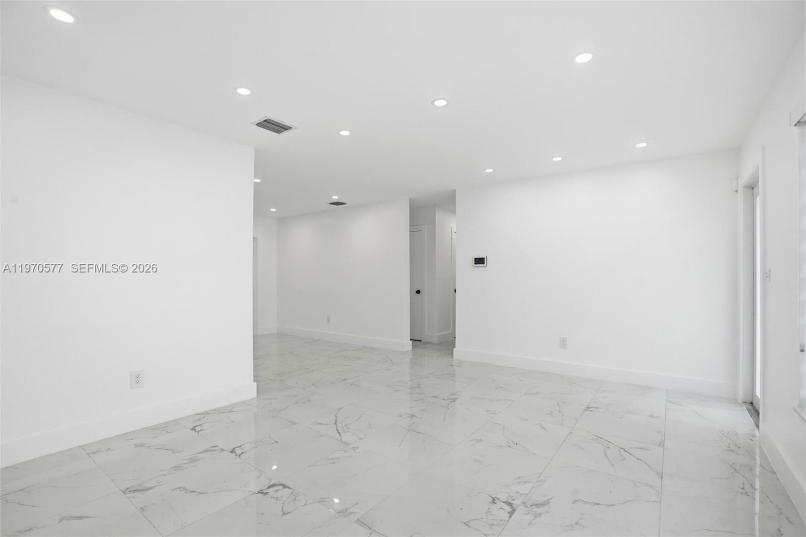 5521 SW 104th Ave, Miami FL 33165