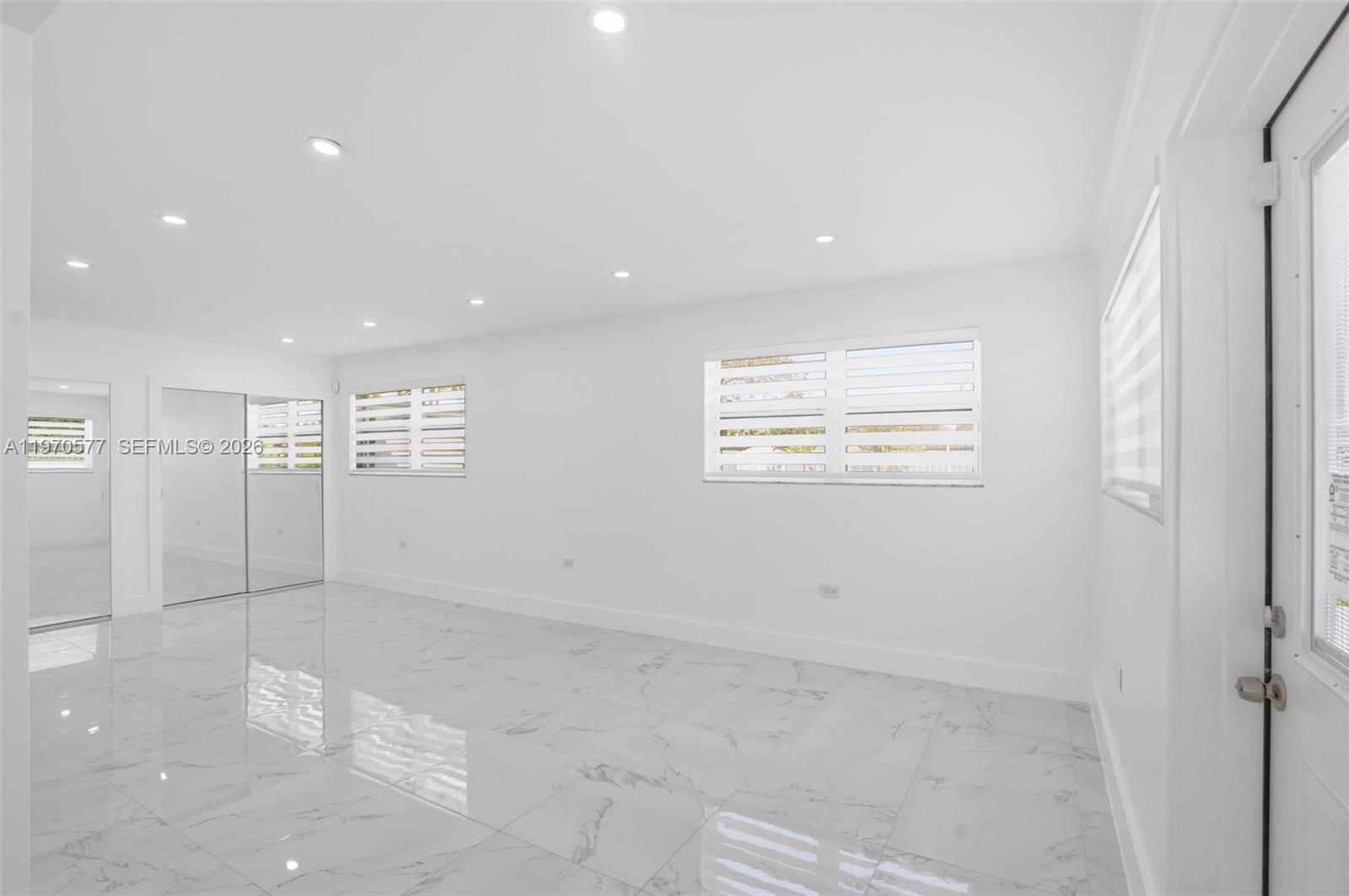 5521 SW 104th Ave, Miami FL 33165