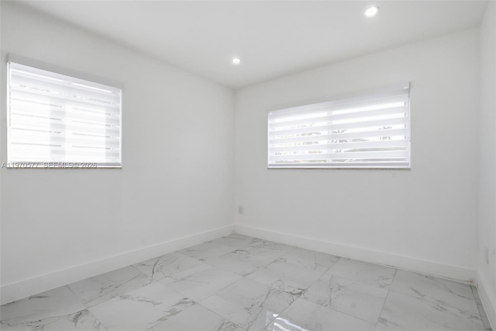 5521 SW 104th Ave, Miami FL 33165