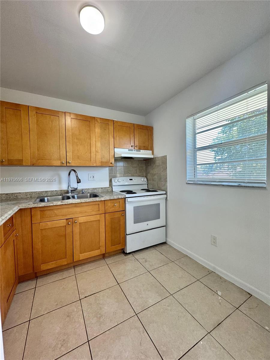 1503 NW 207th St #240, Miami Gardens FL 33169
