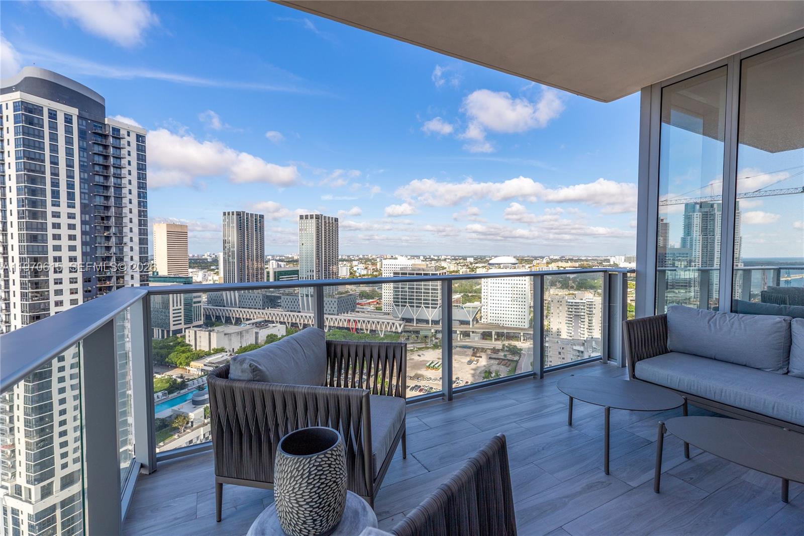 851 NE 1st Ave #2812, Miami FL 33132