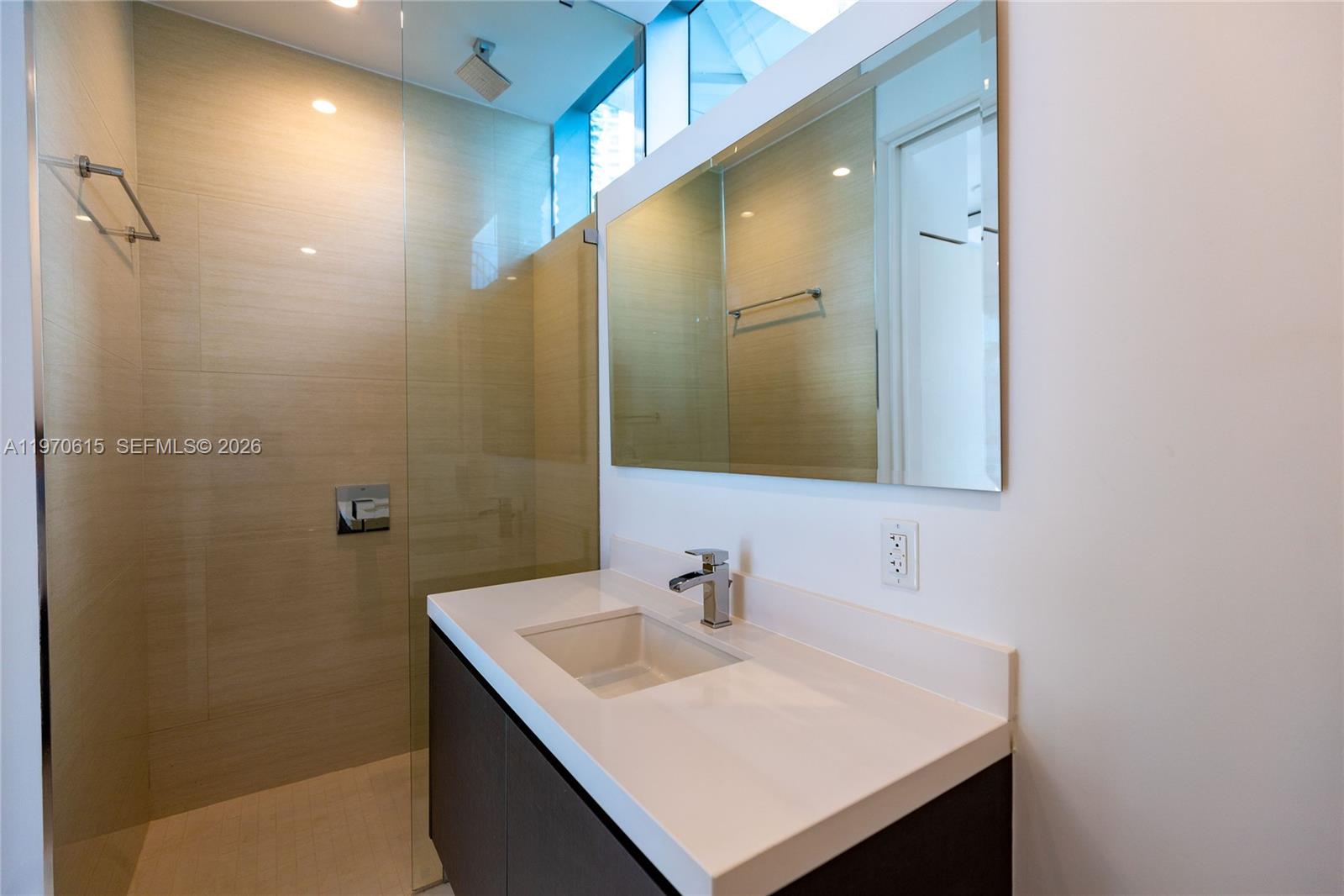 851 NE 1st Ave #2812, Miami FL 33132