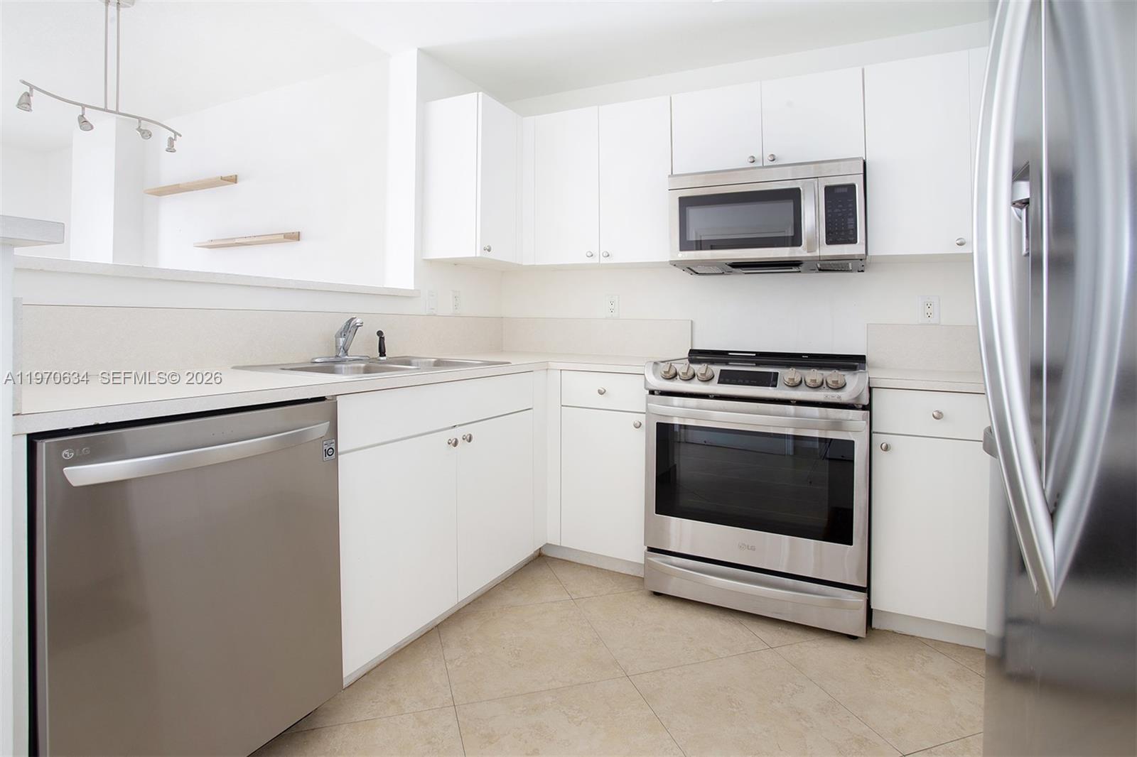 10 Aragon Ave #1408, Coral Gables FL 33134