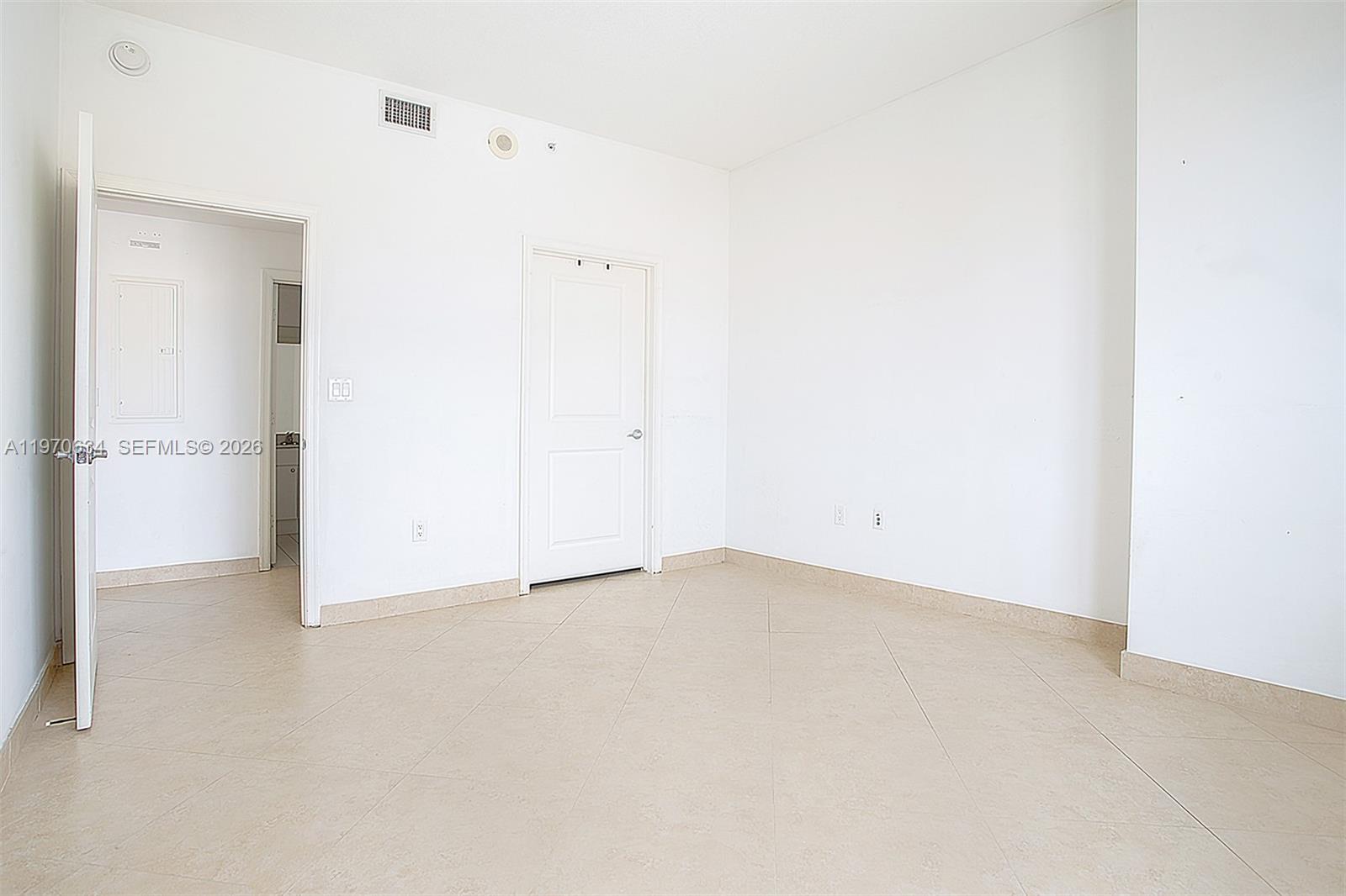 10 Aragon Ave #1408, Coral Gables FL 33134