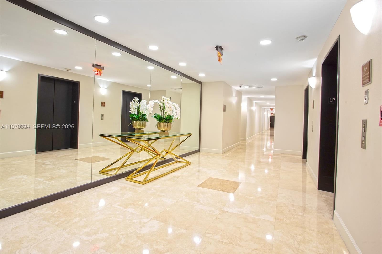 10 Aragon Ave #1408, Coral Gables FL 33134