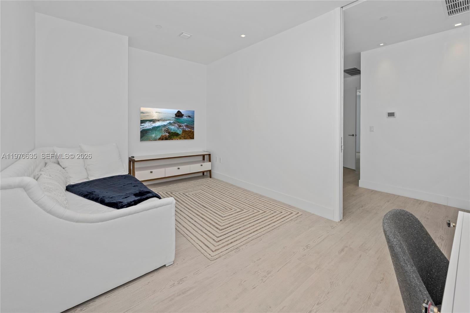 17475 Collins Ave #1201, Sunny Isles Beach FL 33160