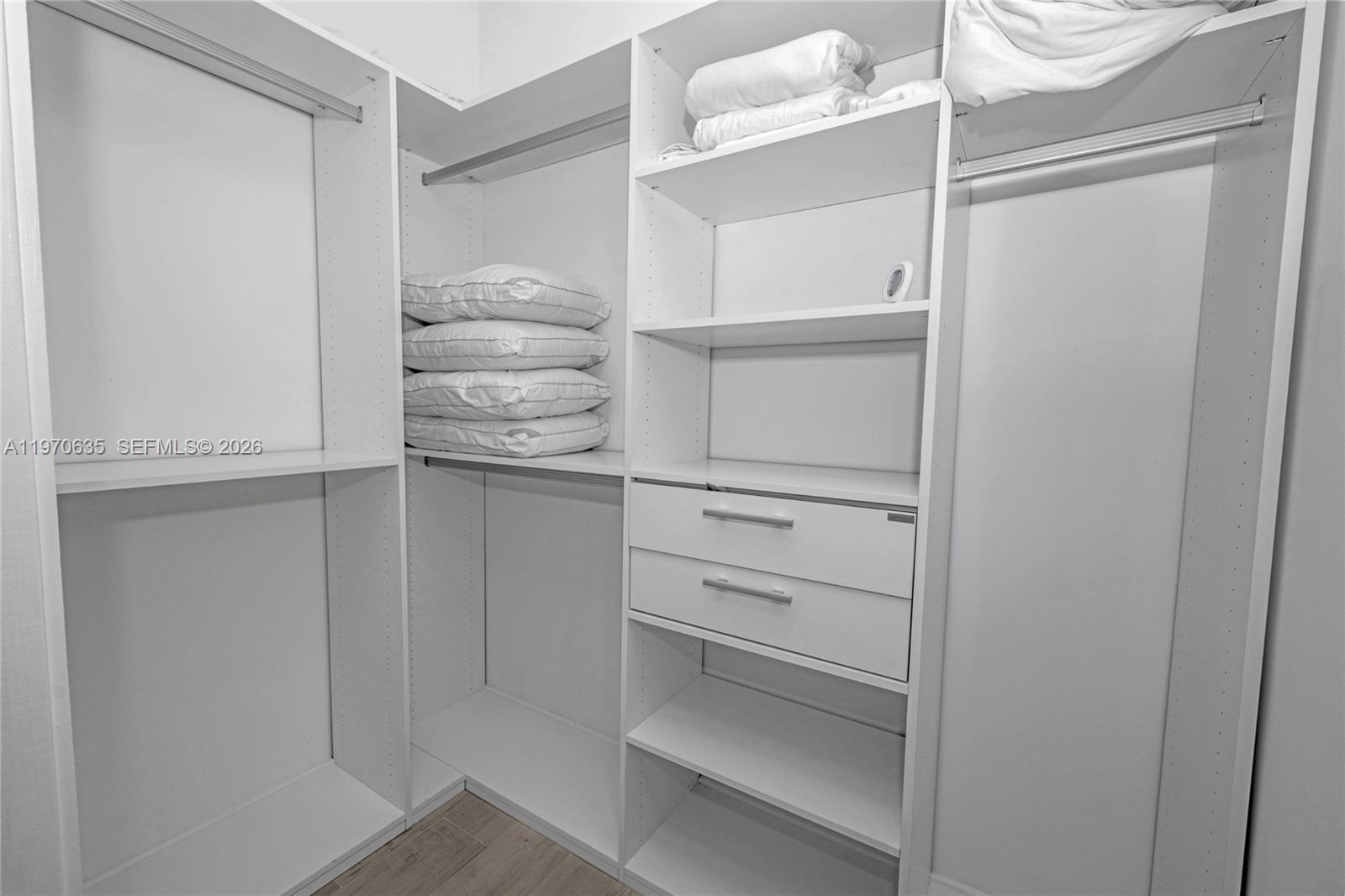 17475 Collins Ave #1201, Sunny Isles Beach FL 33160