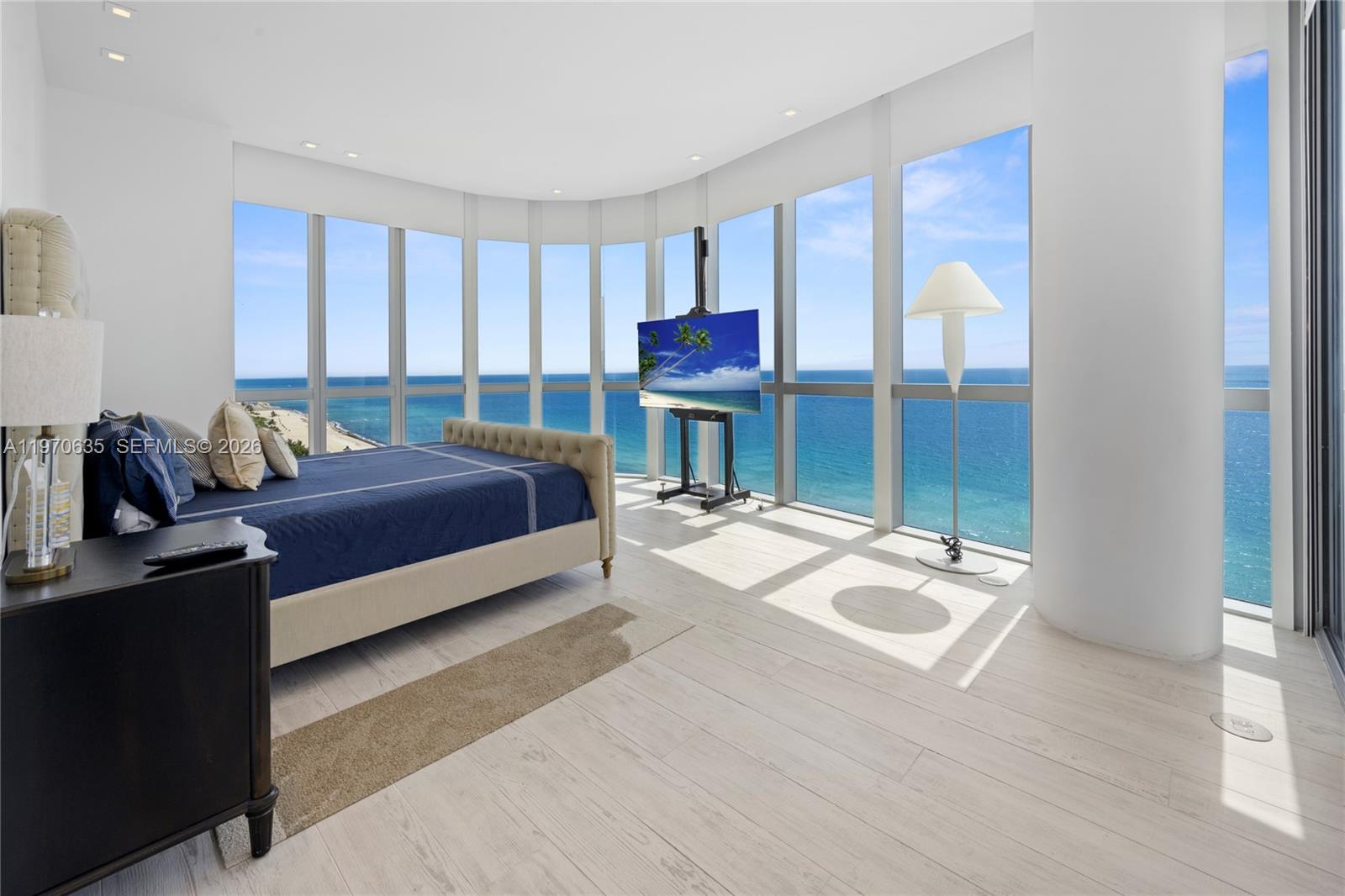 17475 Collins Ave #1201, Sunny Isles Beach FL 33160
