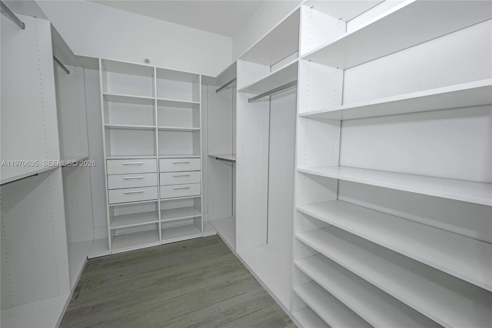 17475 Collins Ave #1201, Sunny Isles Beach FL 33160