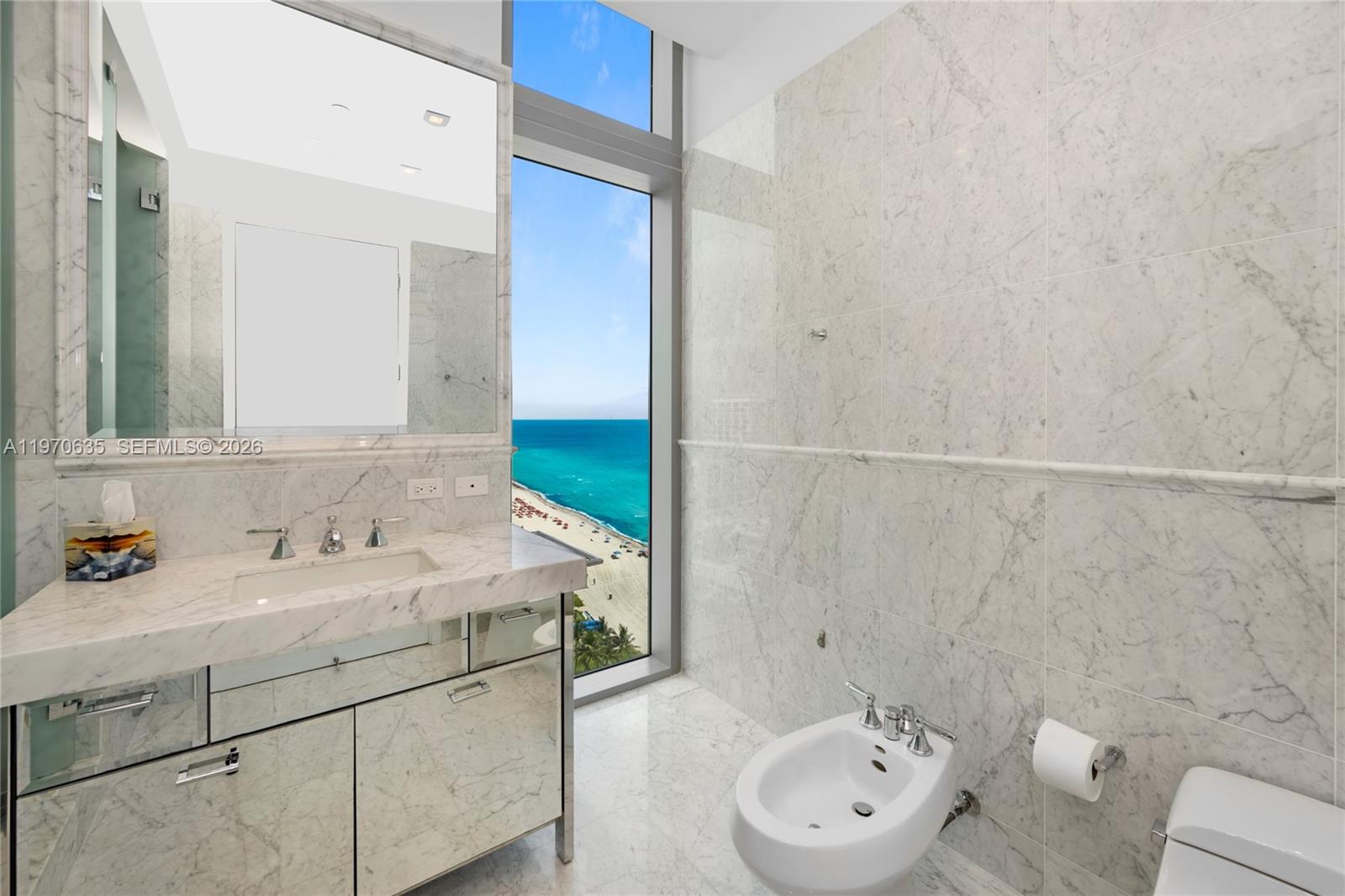 17475 Collins Ave #1201, Sunny Isles Beach FL 33160