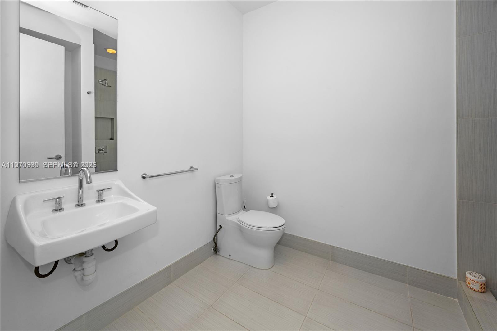 17475 Collins Ave #1201, Sunny Isles Beach FL 33160
