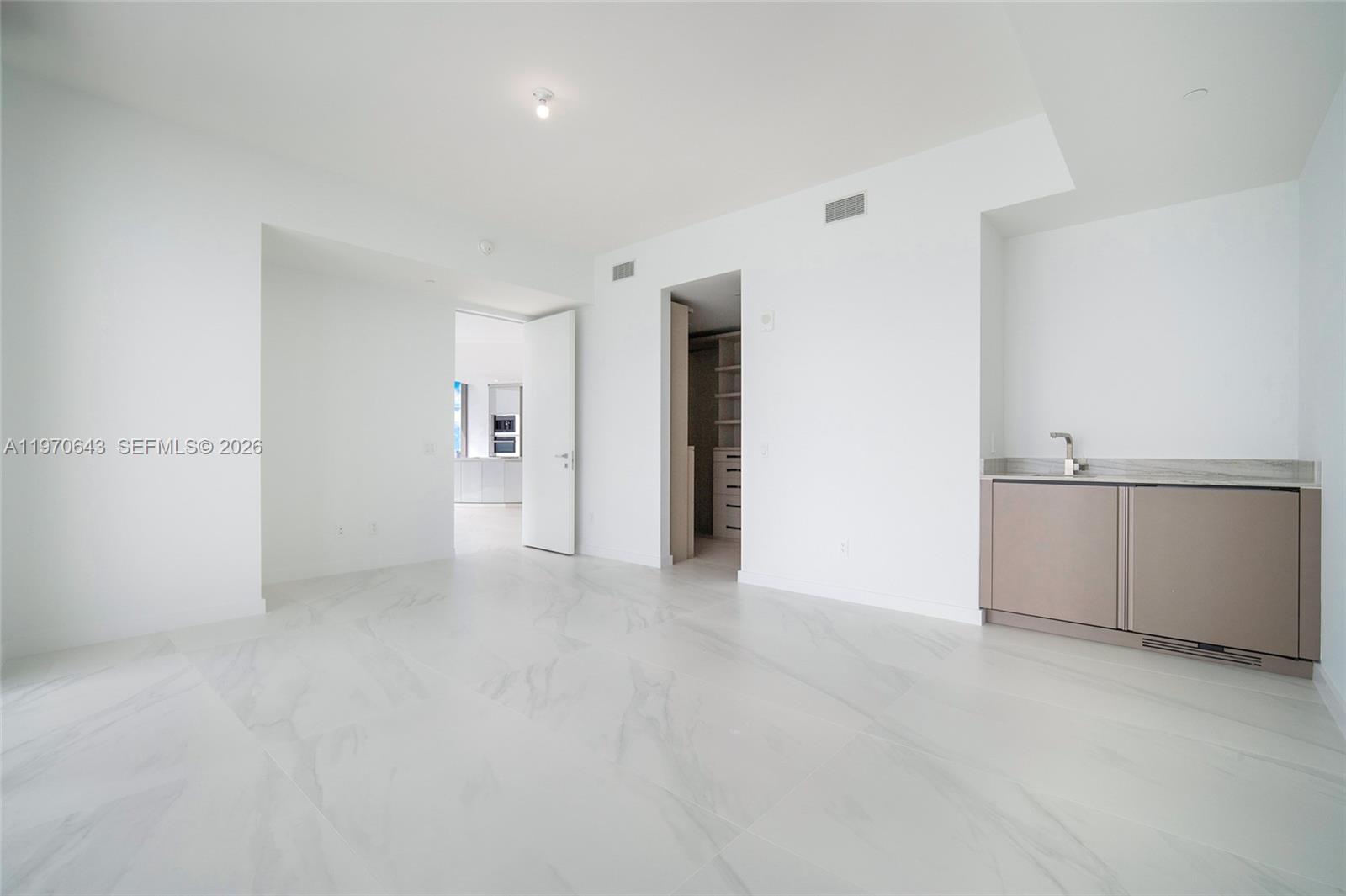 18975 Collins Ave #1604, Sunny Isles Beach FL 33160