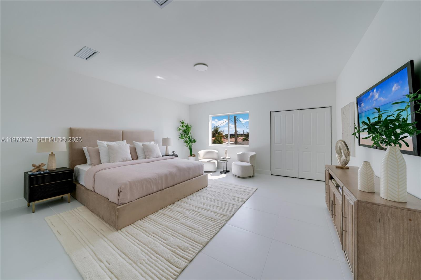 4789 NW 1st St, Miami FL 33126