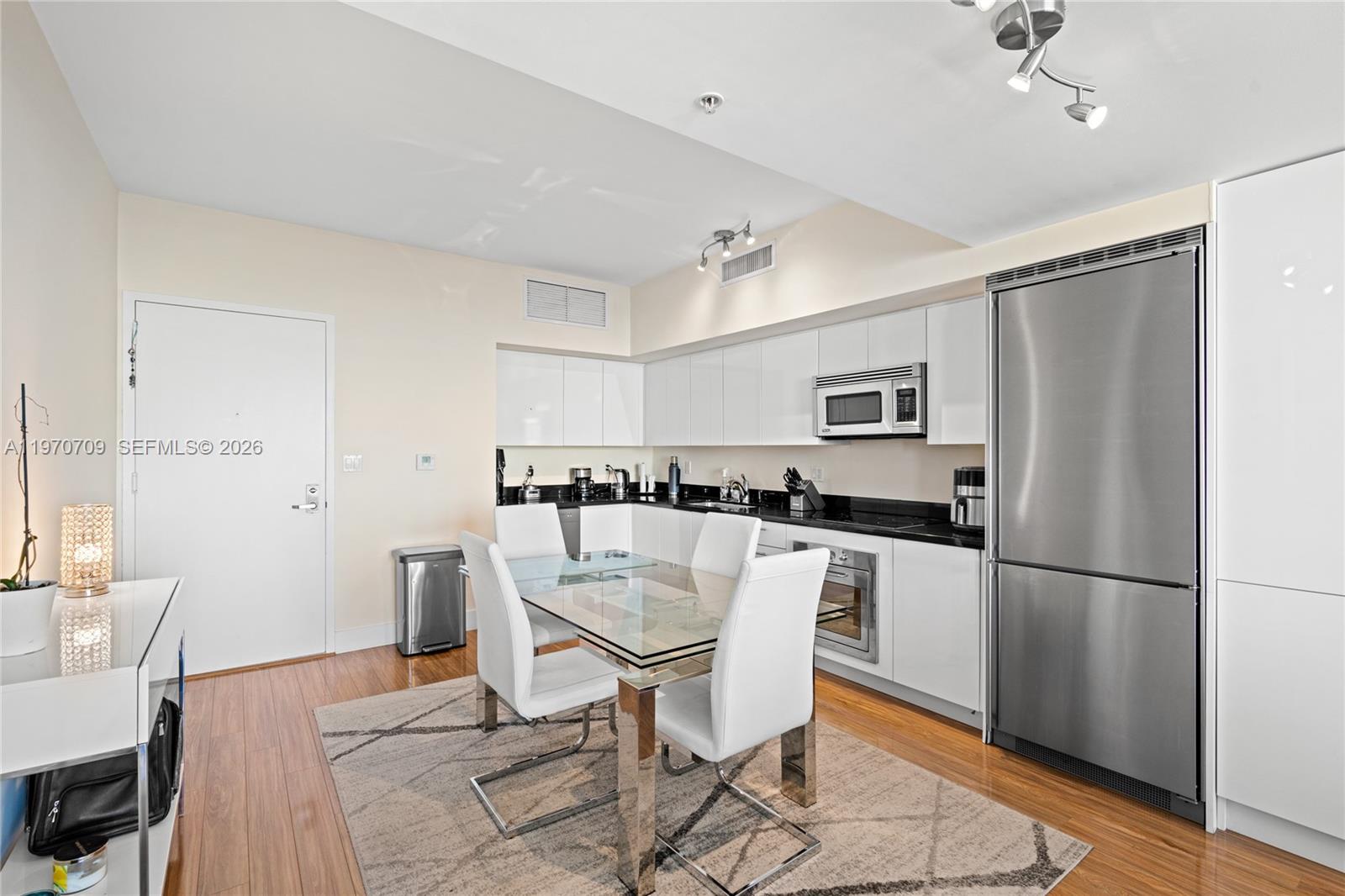 92 SW 3rd St #3409, Miami FL 33130