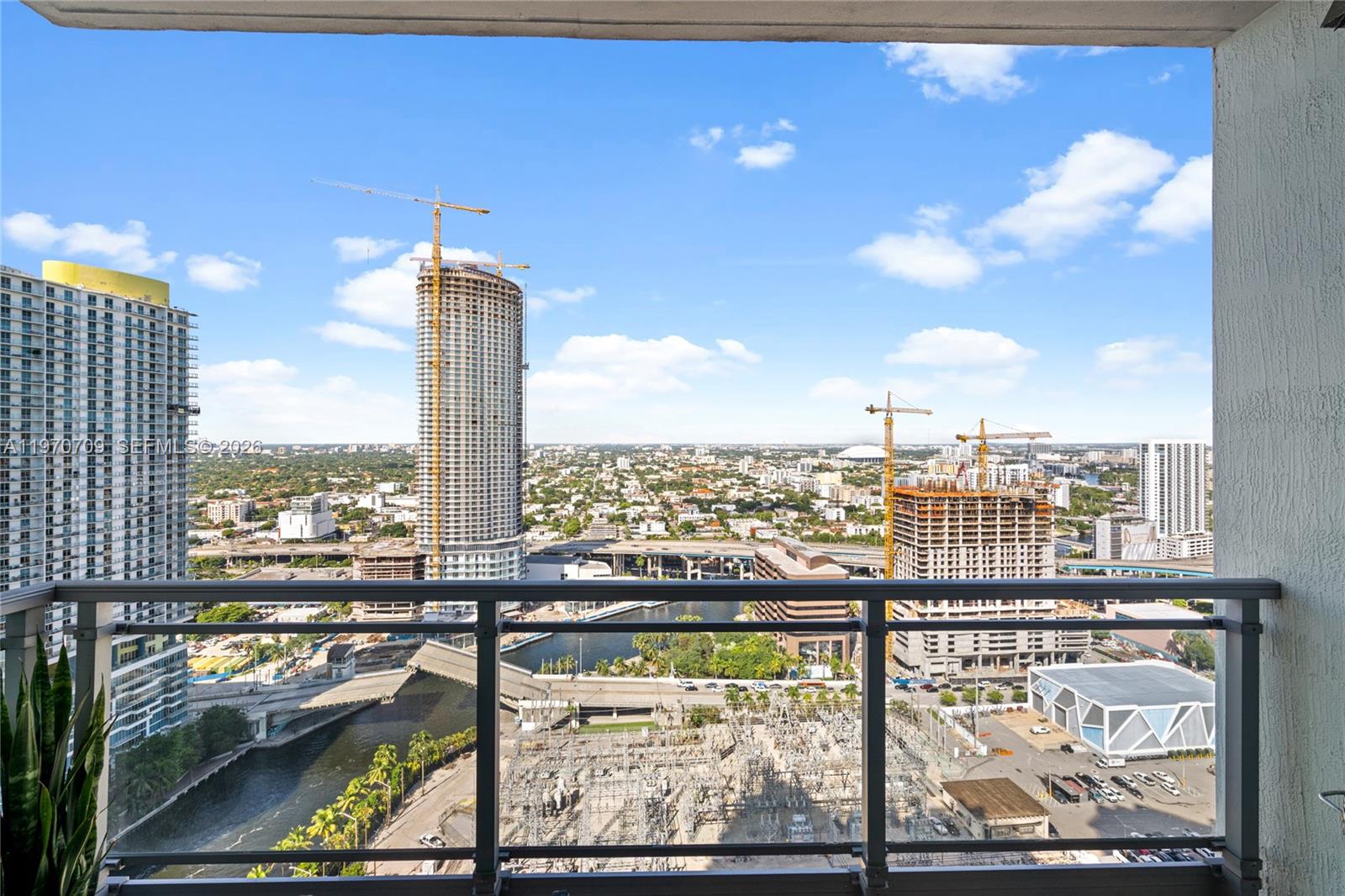 92 SW 3rd St #3409, Miami FL 33130