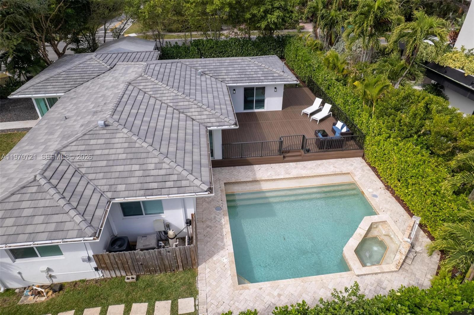 1001 NE 86th St, Miami FL 33138