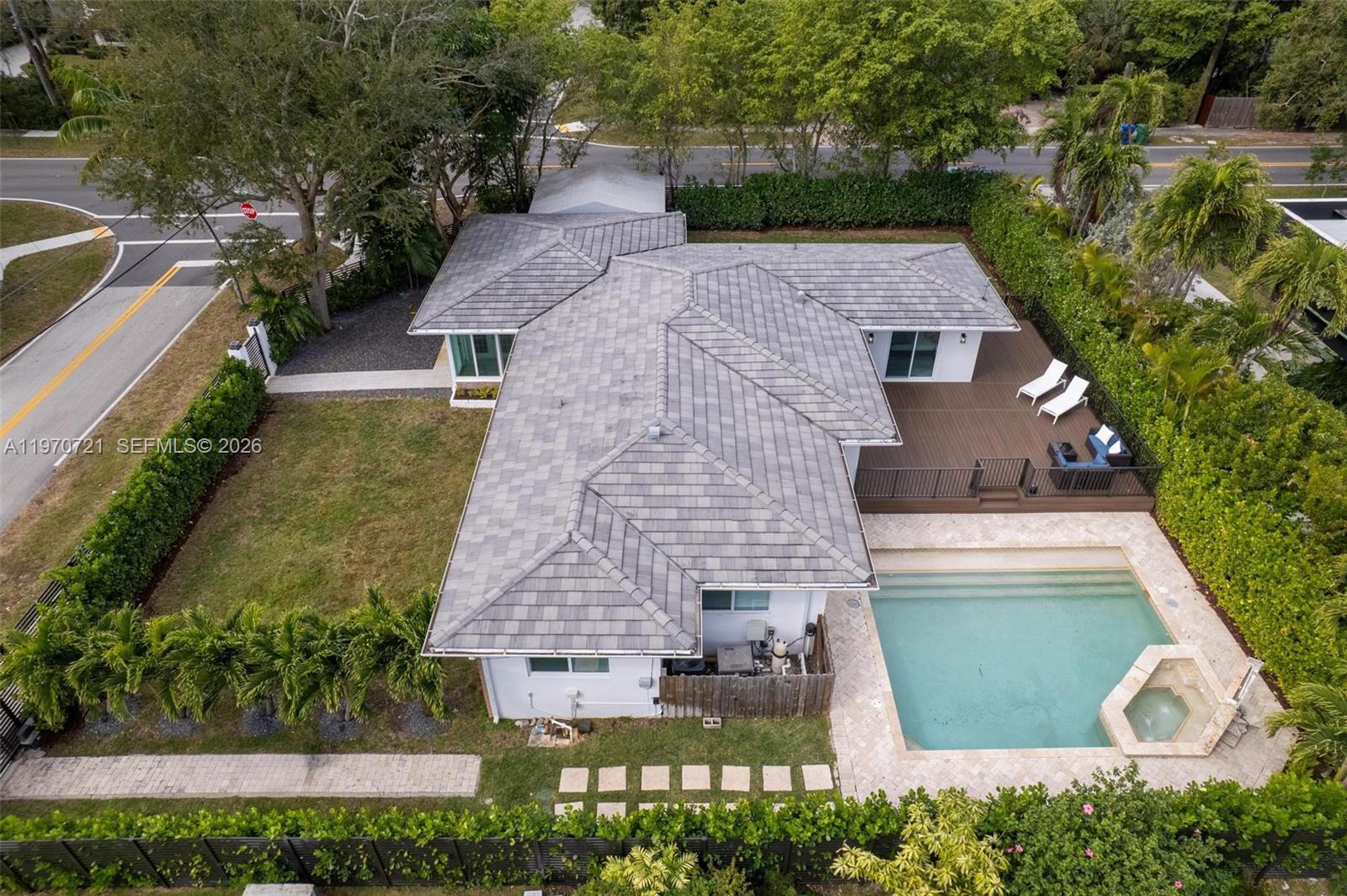 1001 NE 86th St, Miami FL 33138