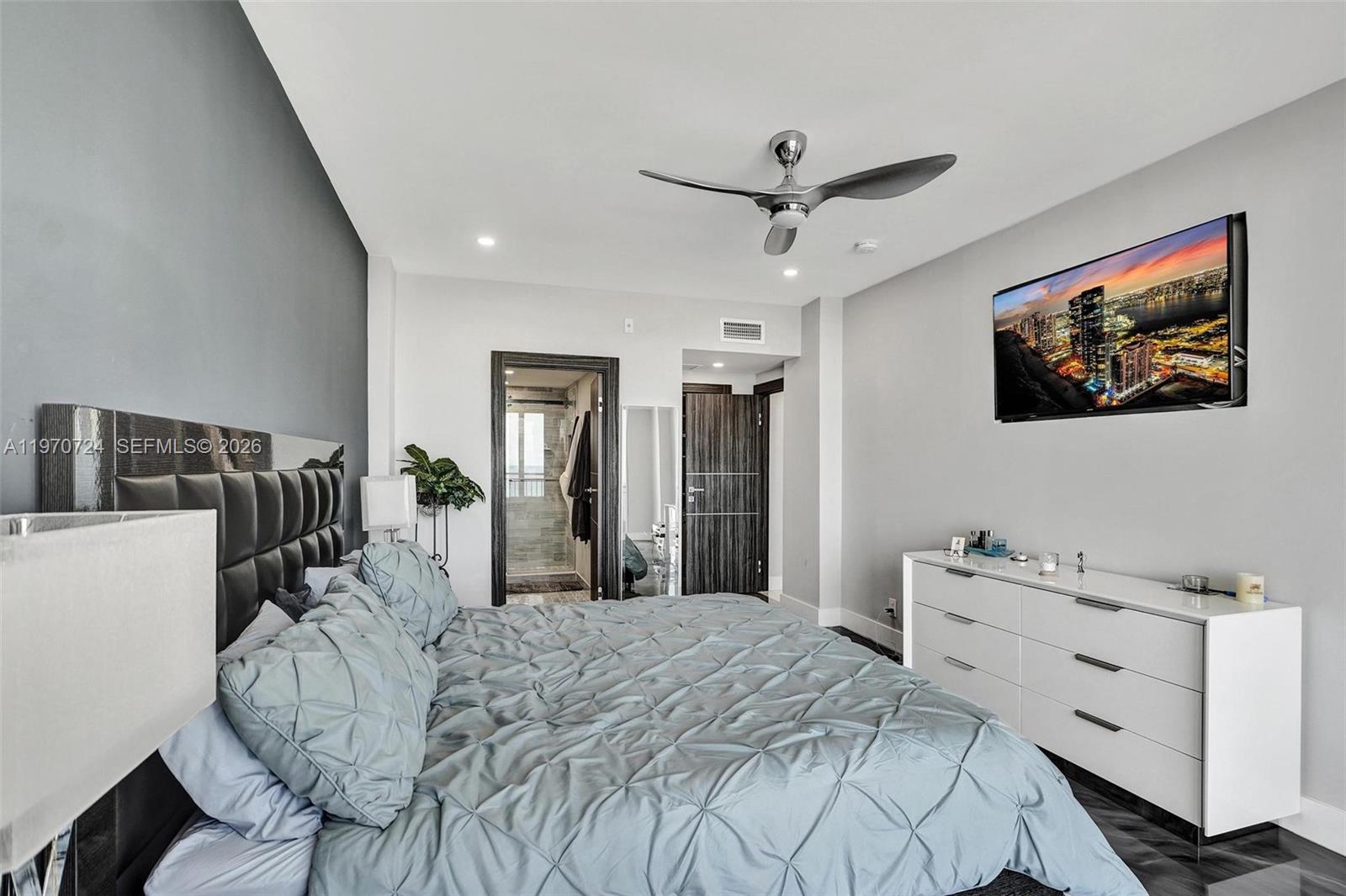 3031 N Ocean Blvd #1906, Fort Lauderdale FL 33308
