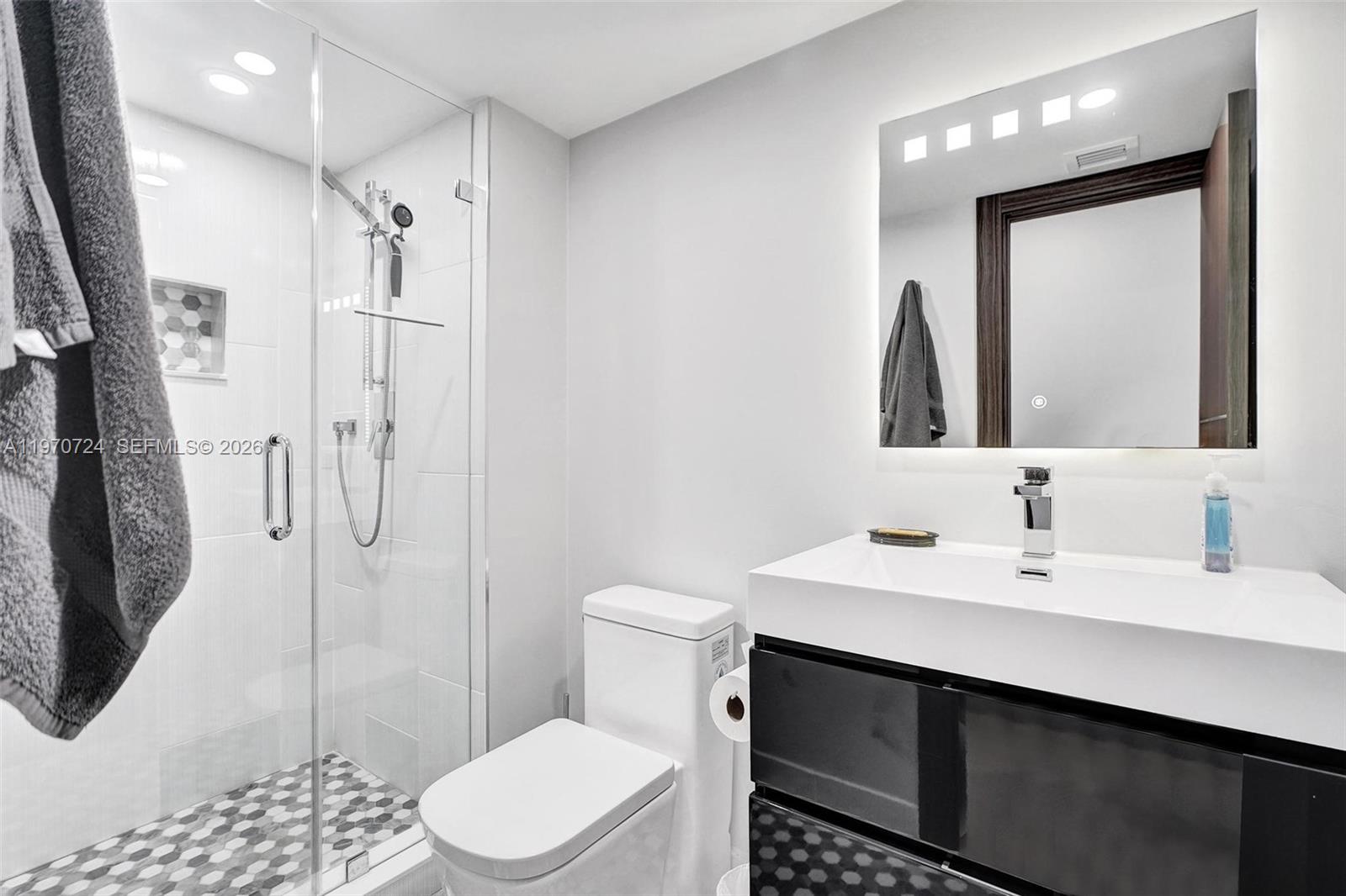 3031 N Ocean Blvd #1906, Fort Lauderdale FL 33308