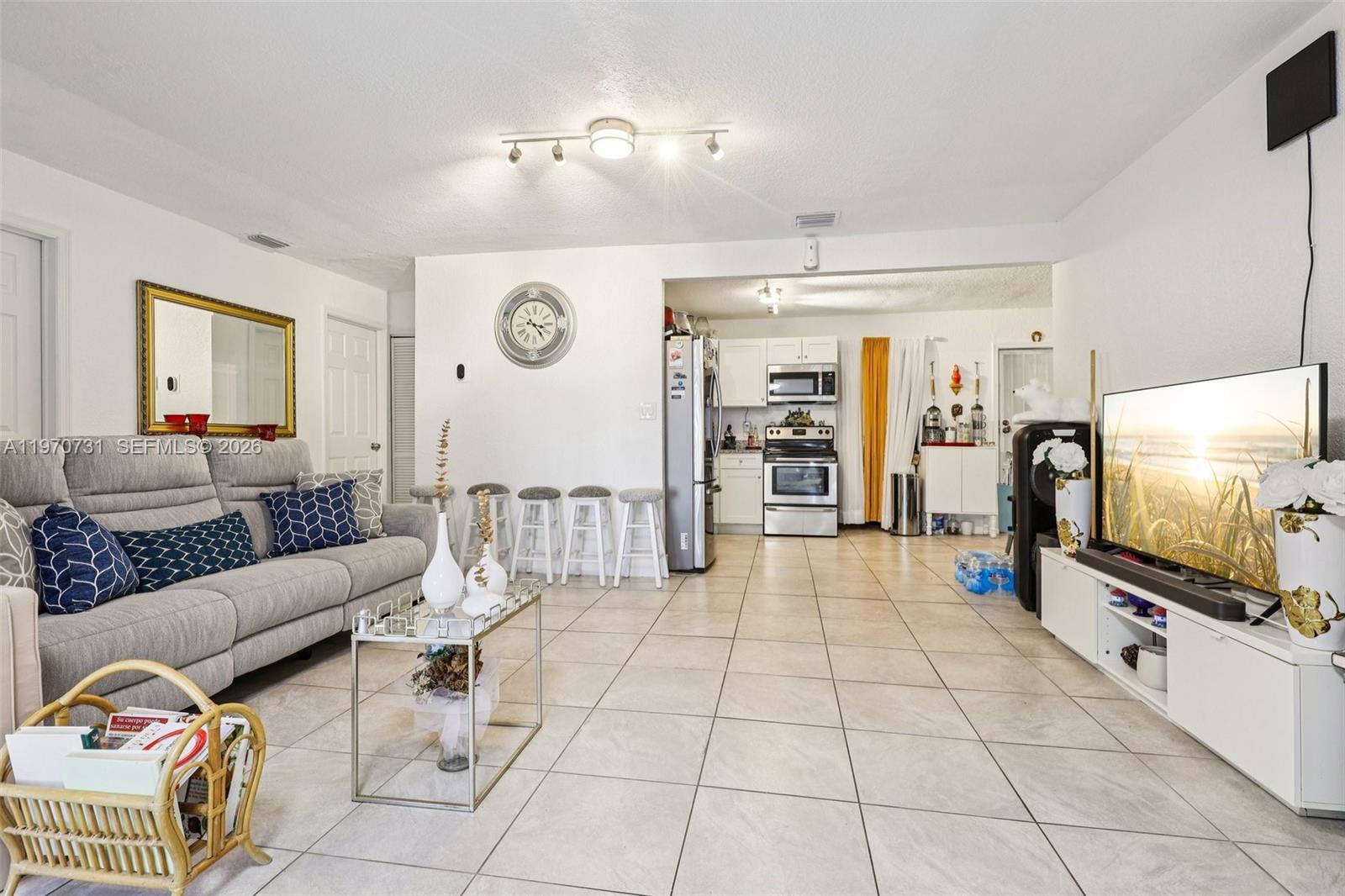 6402 NW 8th Ave, Miami FL 33150