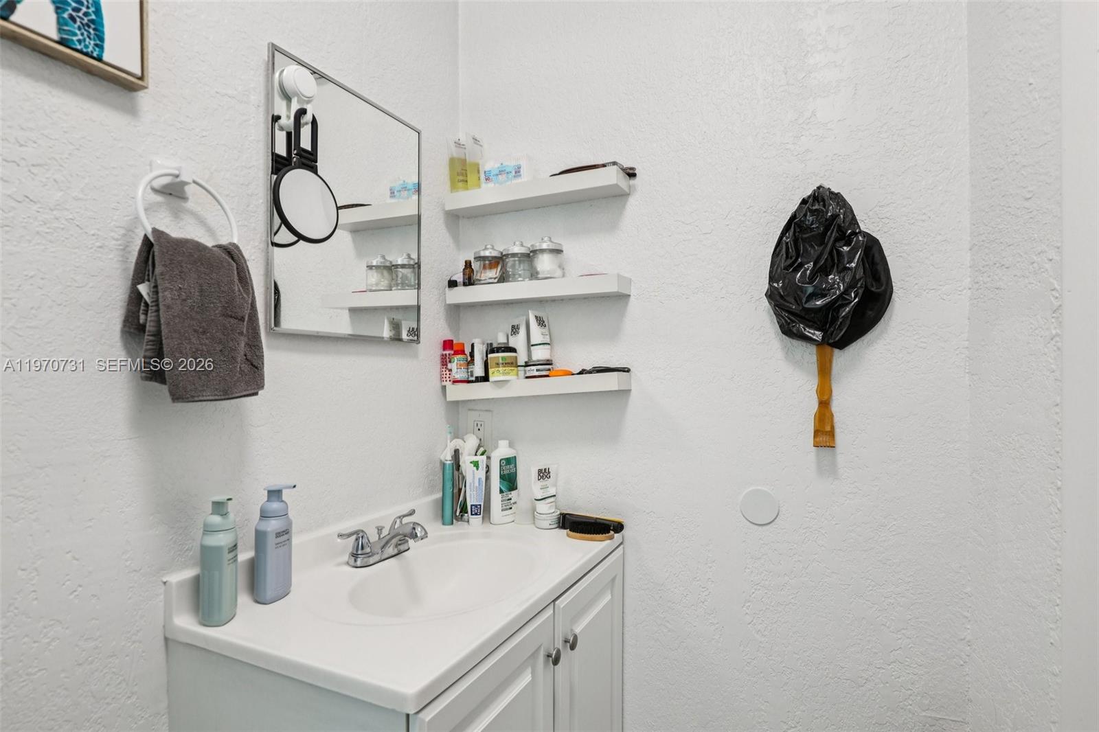 6402 NW 8th Ave, Miami FL 33150