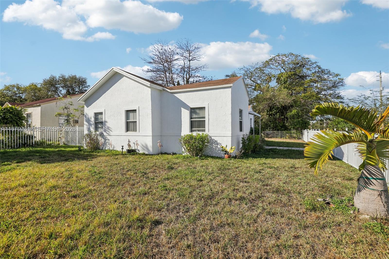 6402 NW 8th Ave, Miami FL 33150