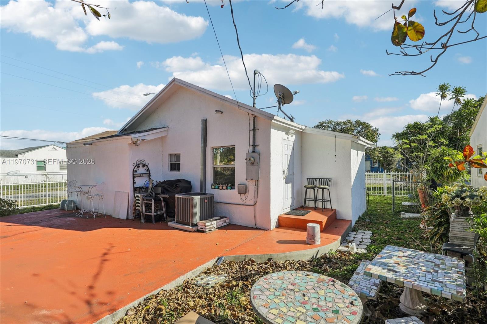 6402 NW 8th Ave, Miami FL 33150