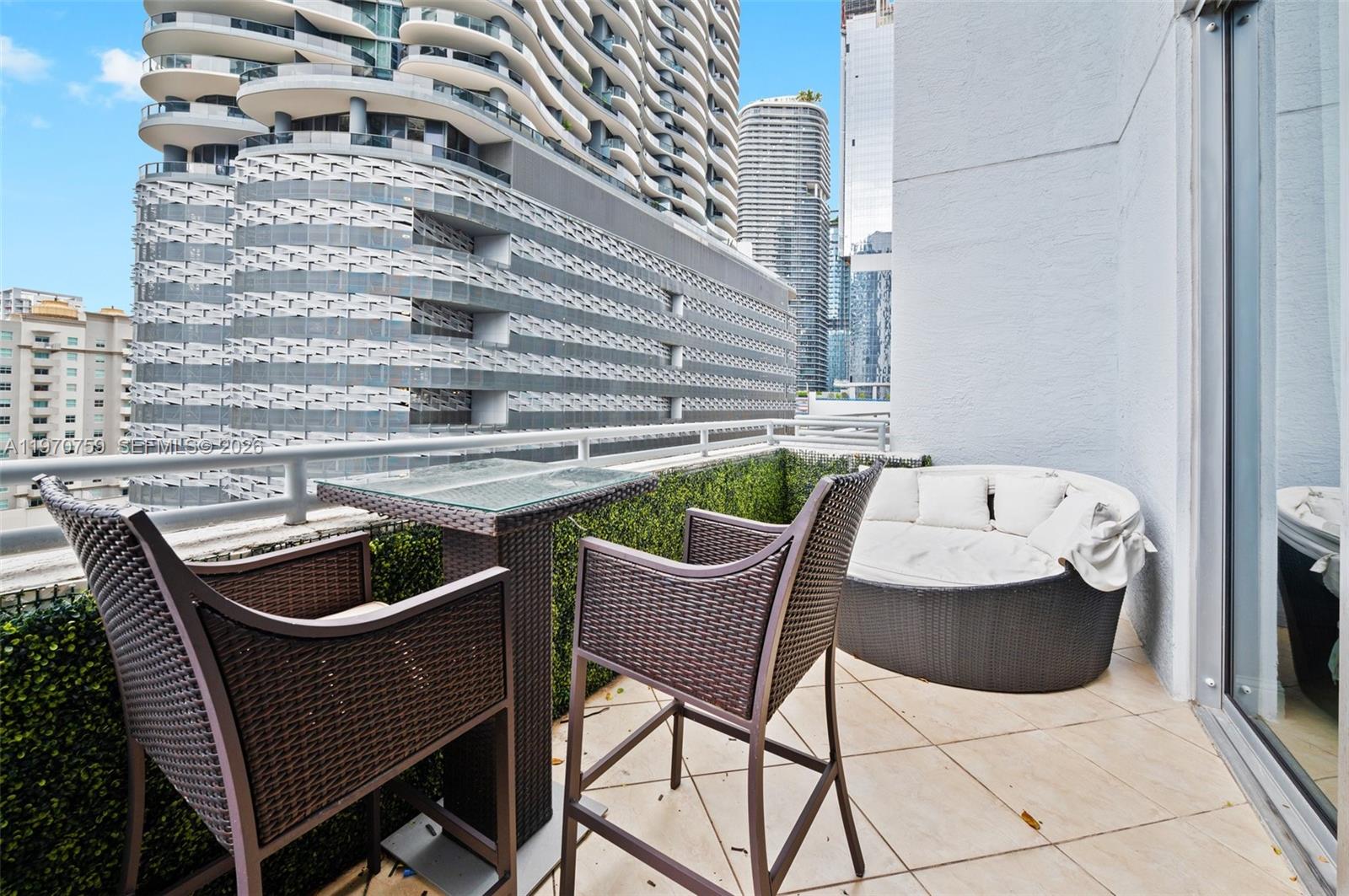 1050 Brickell Ave #1014, Miami FL 33131