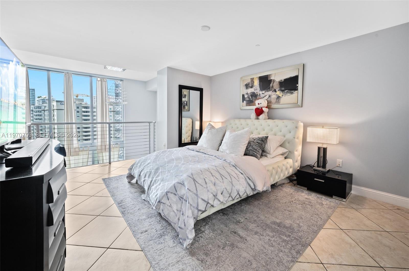 1050 Brickell Ave #1014, Miami FL 33131