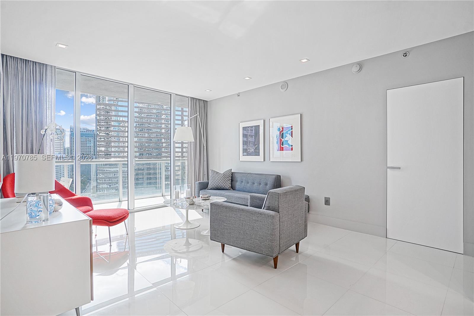 475 Brickell Ave #1913, Miami FL 33131