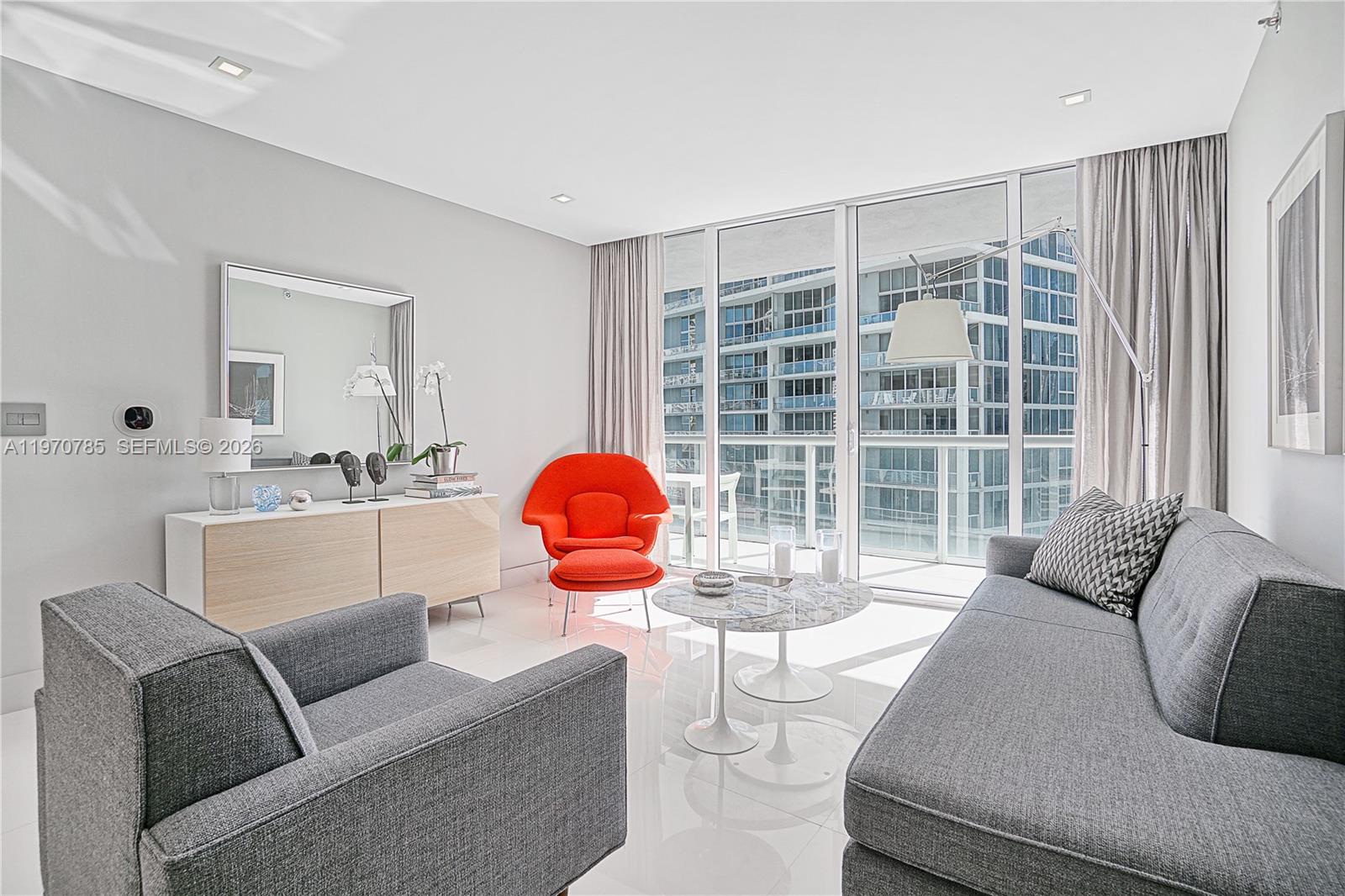 475 Brickell Ave #1913, Miami FL 33131