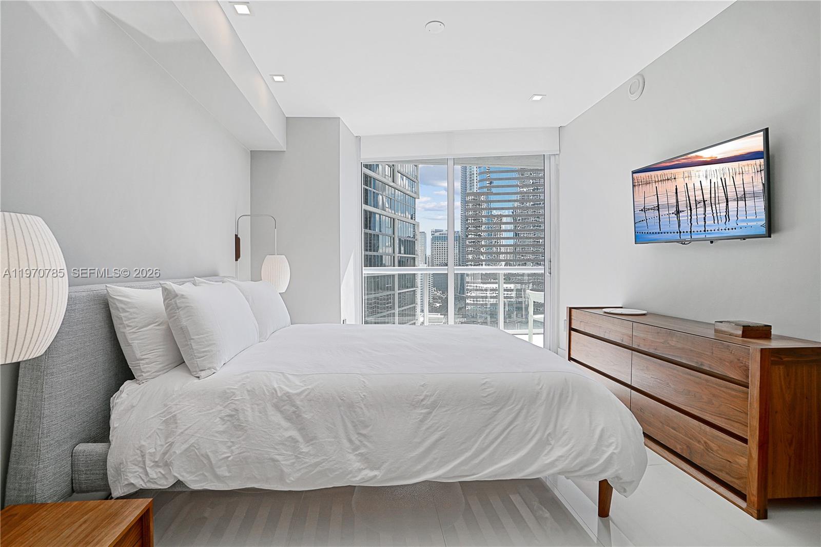 475 Brickell Ave #1913, Miami FL 33131