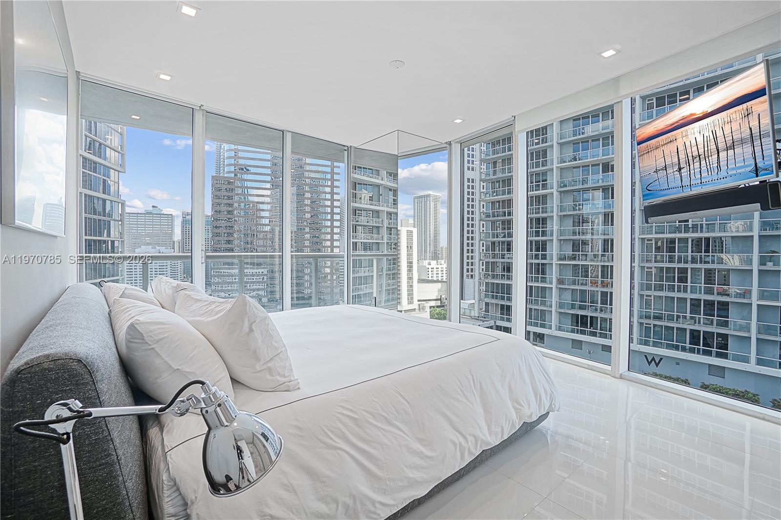 475 Brickell Ave #1913, Miami FL 33131