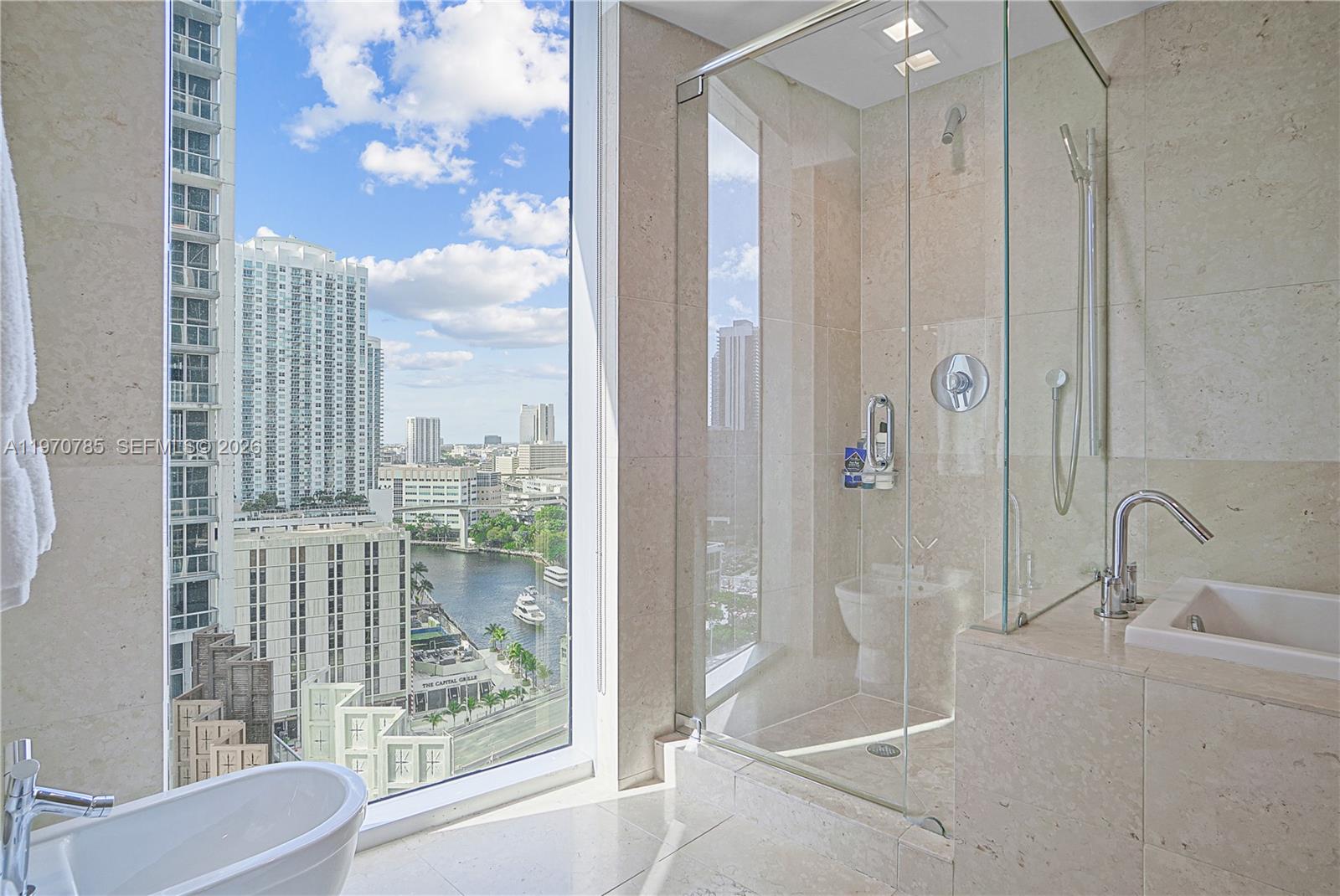 475 Brickell Ave #1913, Miami FL 33131