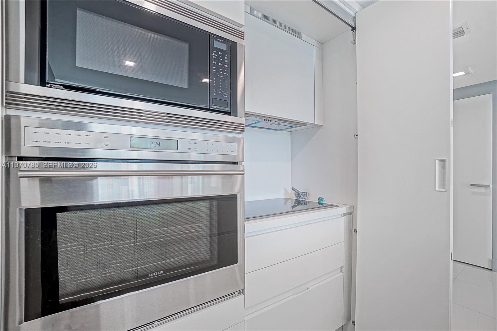 475 Brickell Ave #1913, Miami FL 33131
