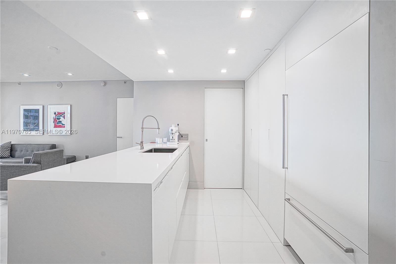 475 Brickell Ave #1913, Miami FL 33131