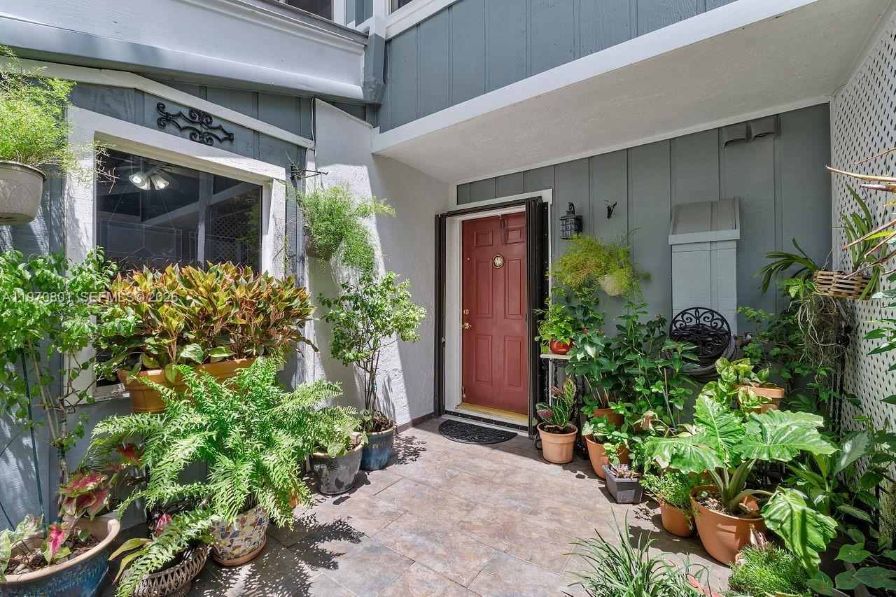 4905 SW 71st Pl, Miami FL 33155