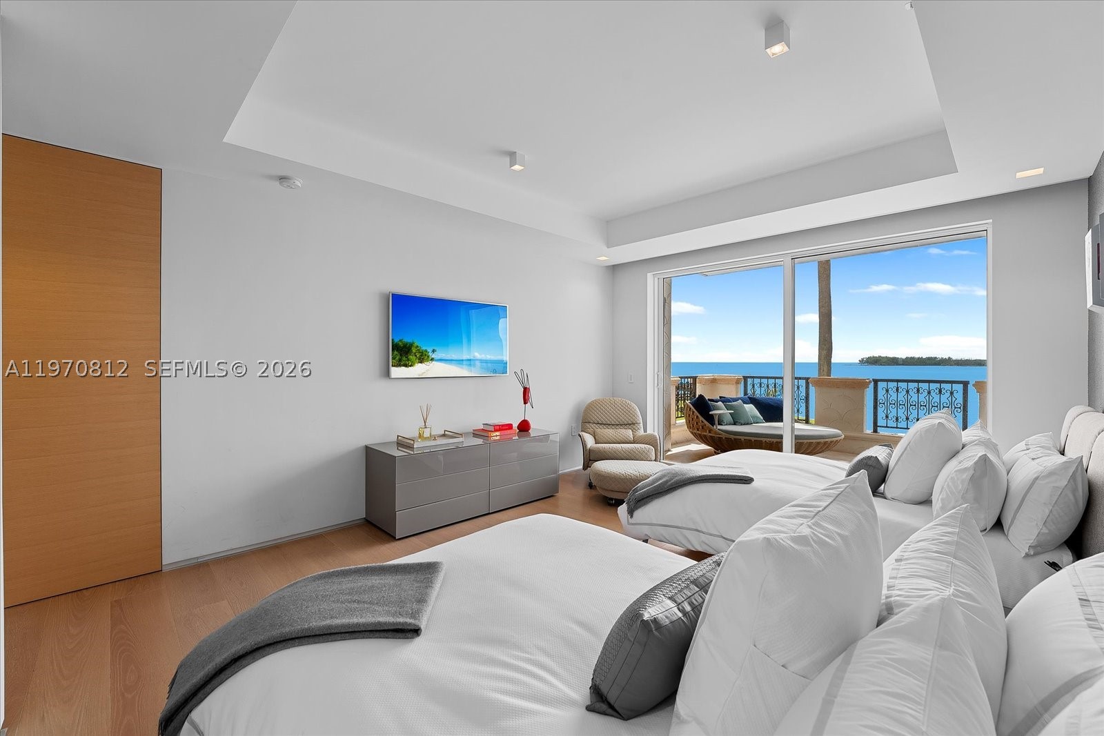 4921 Fisher Island Dr #4921, Miami Beach FL 33109