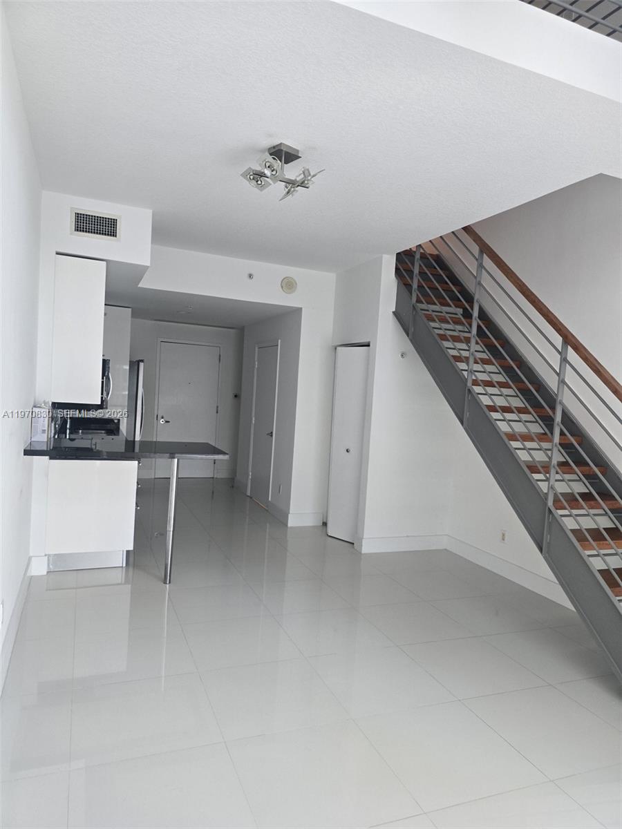 60 SW 13th St #3218, Miami FL 33130