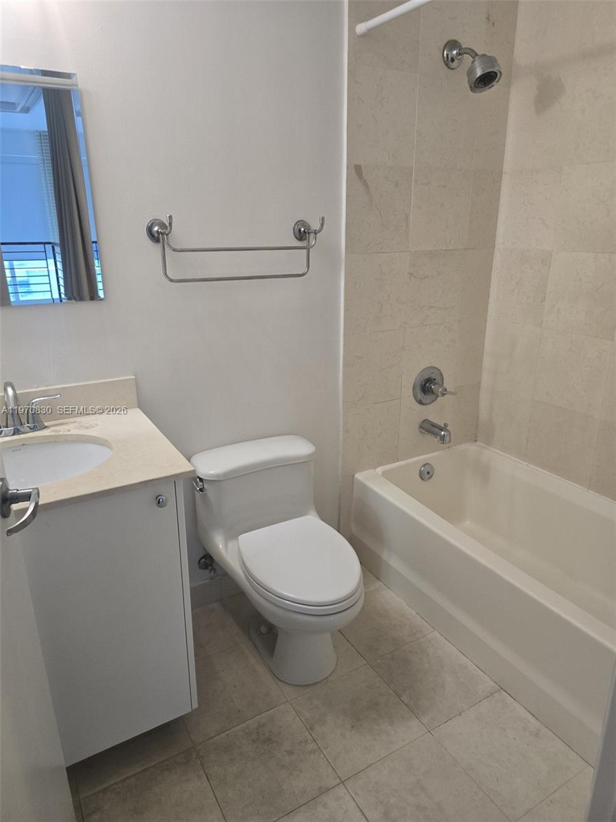 60 SW 13th St #3218, Miami FL 33130