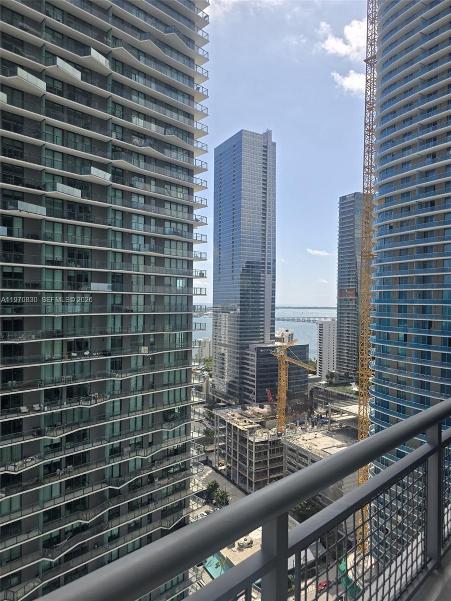 60 SW 13th St #3218, Miami FL 33130
