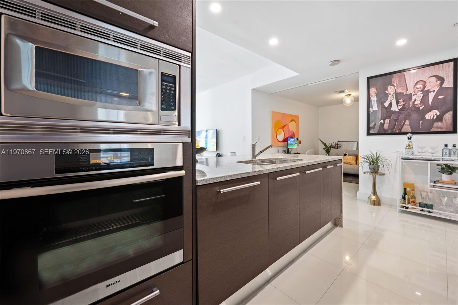 900 Biscayne Blvd #3110, Miami FL 33132