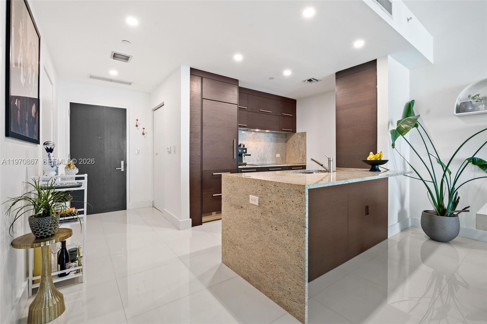 900 Biscayne Blvd #3110, Miami FL 33132
